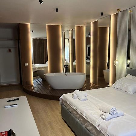 Capital Suites Center Tirana Zewnętrze zdjęcie